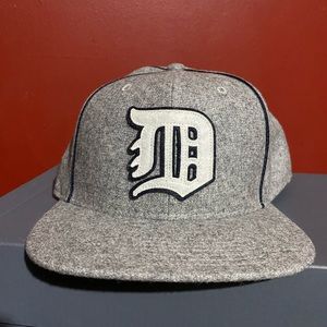 Detroit snap back hat 47 brand.